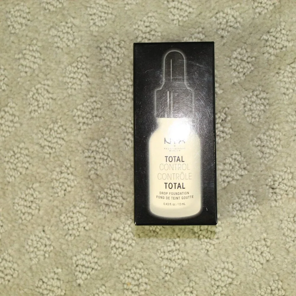 NYX Professional Makeup Total Control Drop Foundation 0.43oz./13ml NEW